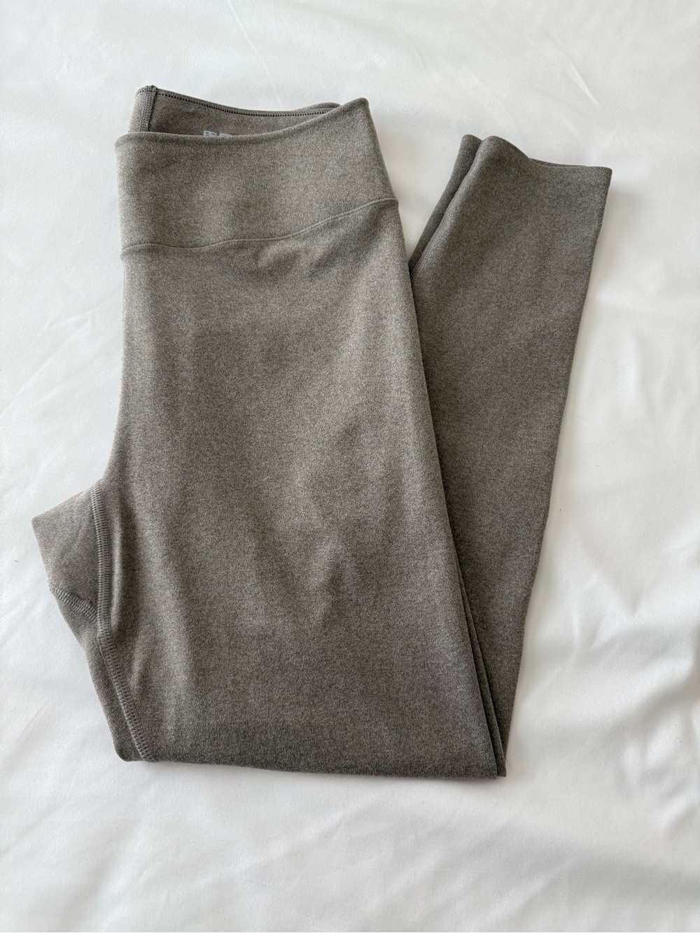 Uniqlo High-Waist Heather Gray Leggings